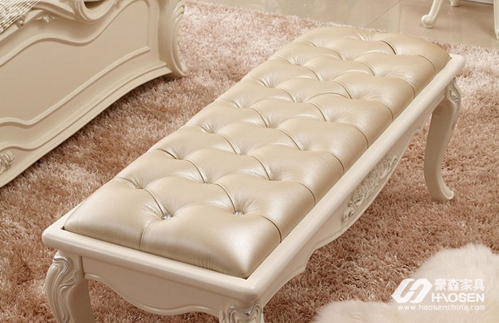 欧美卧室真皮床尾凳的保养方法能使其能耐用！